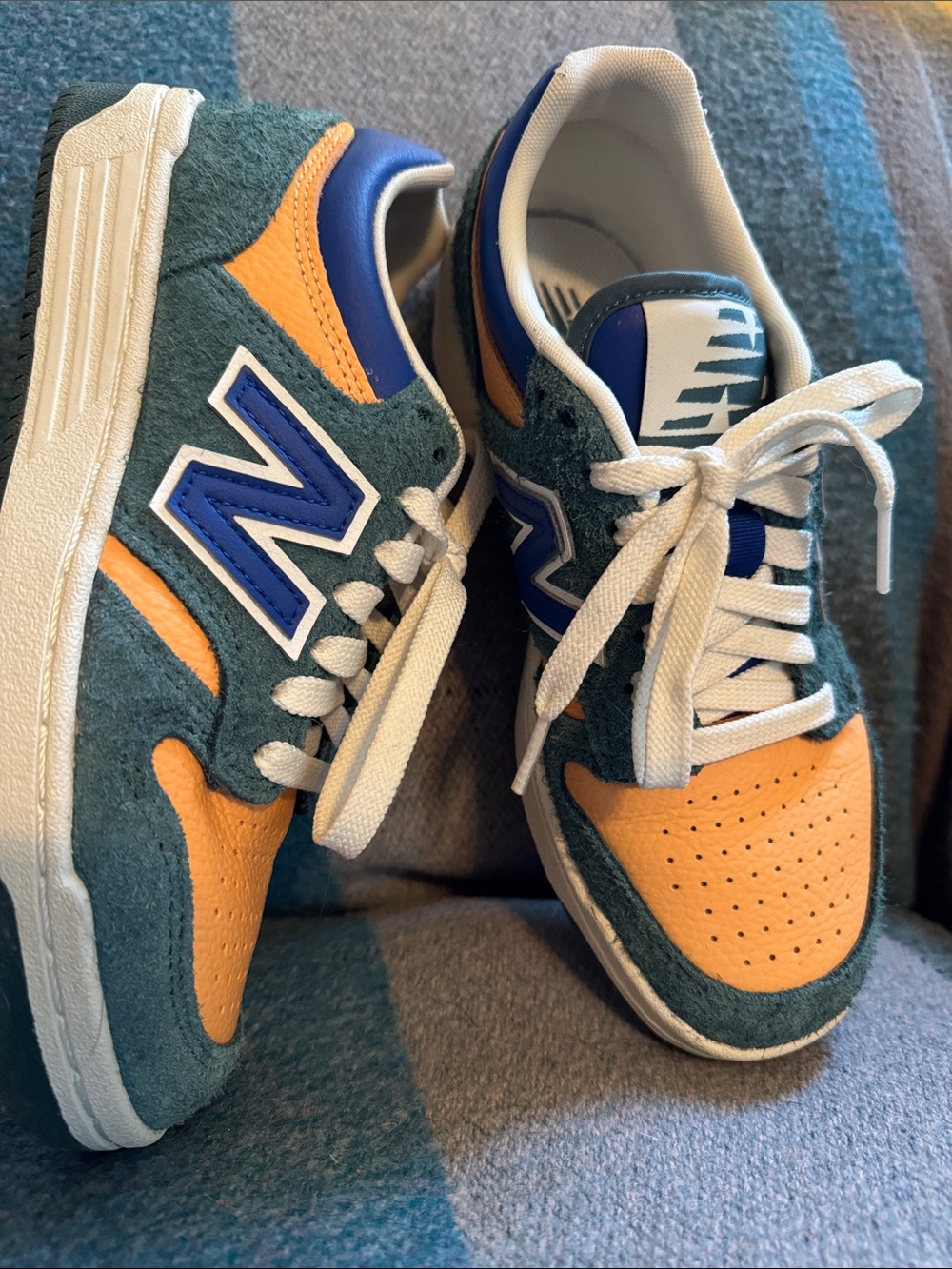 NWOT New Balance Low-Top Sneakers in Teal, Orange and Blue, W6.5/M4.5